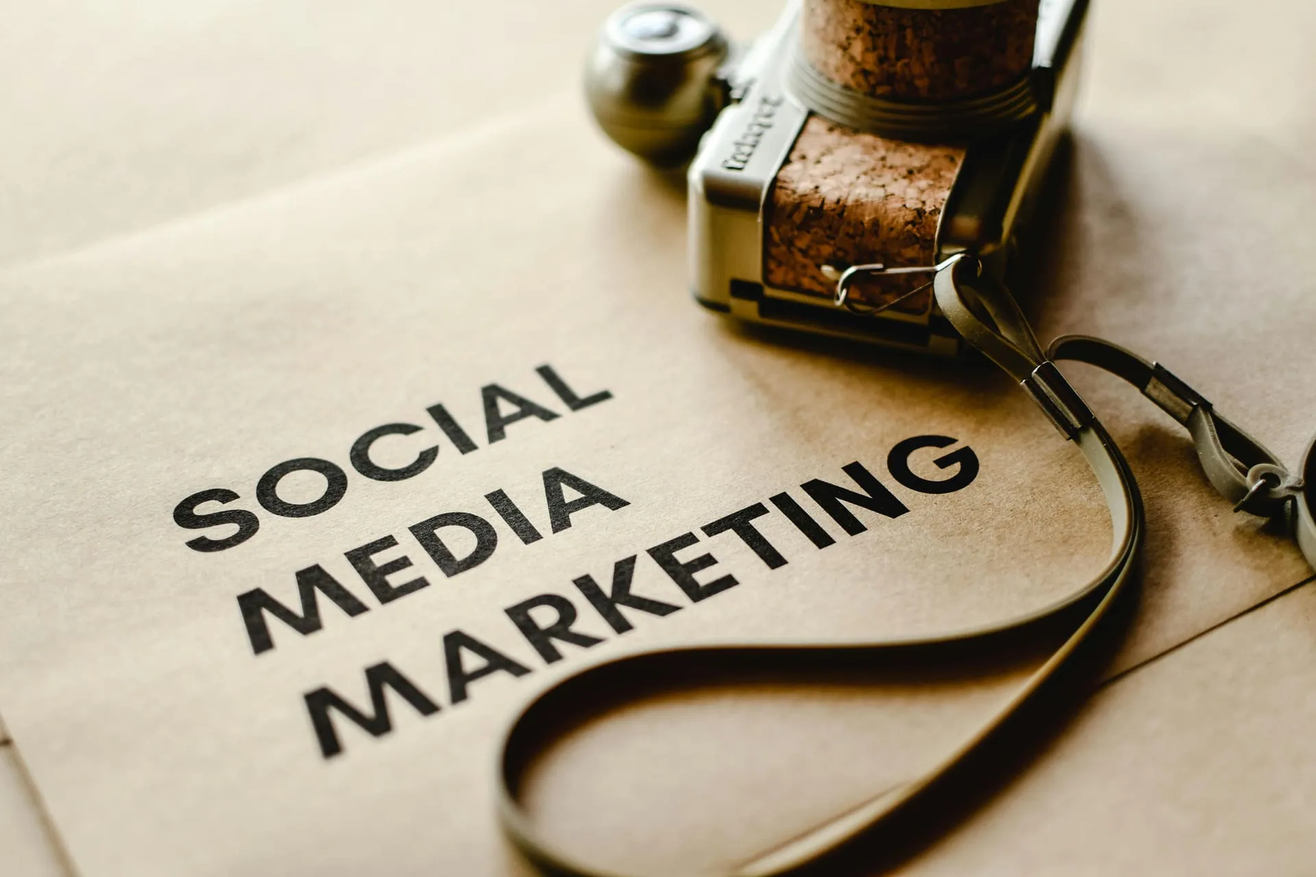 Who is SMM ?